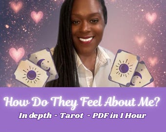 Puede incluir: Una mujer sonríe, sosteniendo cartas del tarot con diseños de sol y luna. La imagen tiene un fondo púrpura con corazones y destellos. El texto en una pancarta púrpura dice: "How Do They Feel About Me? In depth - Tarot - PDF in 1 Hour."