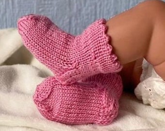 Chaussettes pour bébé, chaussettes tricotées main, cadeau femme enceinte, chaussons tricotés, chaussettes douillettes, laine mérinos