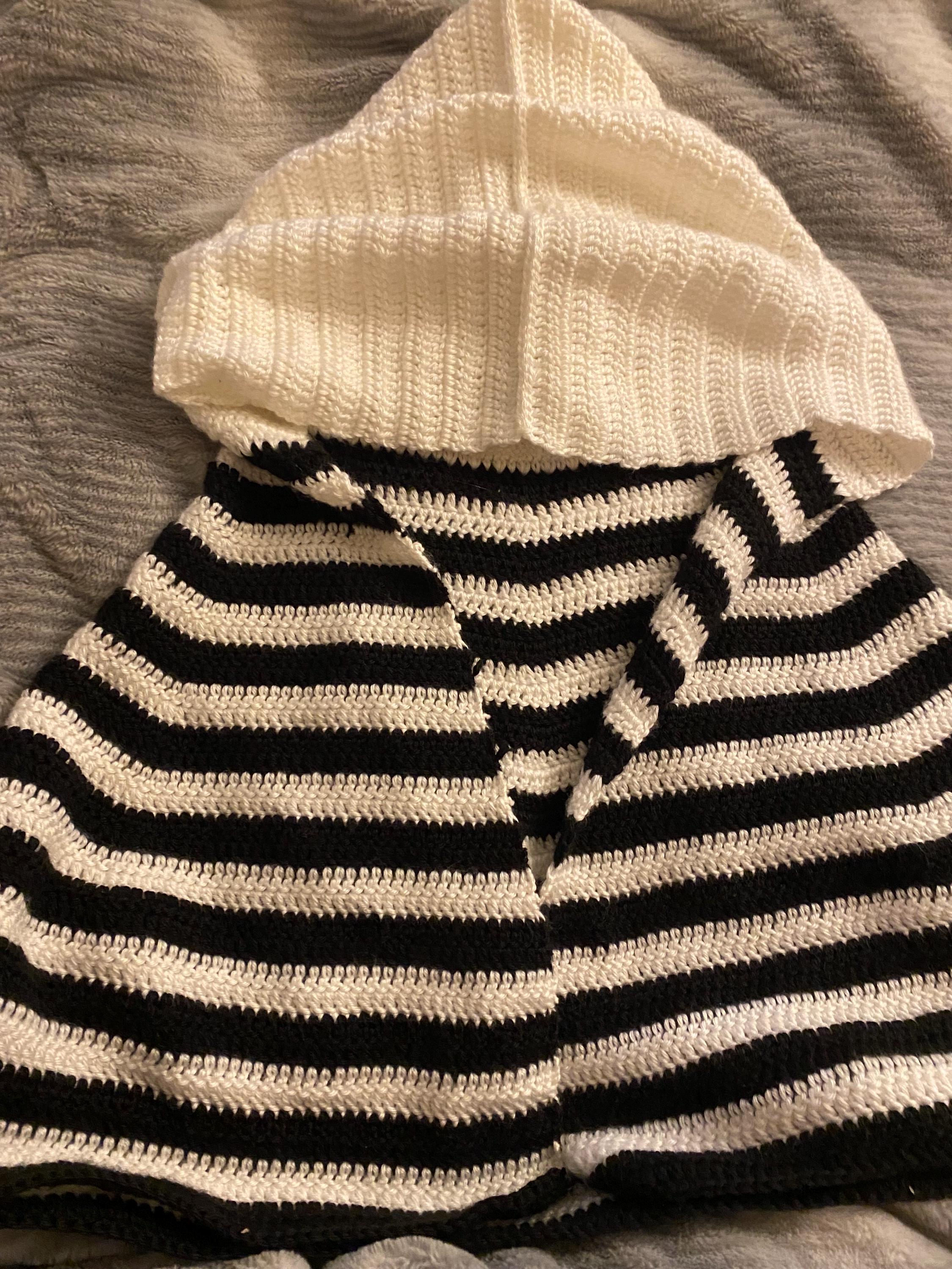 Crochet Riding Hoods, Crocheted Hooded Cloak, Crocheted Cloak, Ren Faire Cloak, Slouchy Hood, Unisex Cloak, Costume Cloak, Customizable,