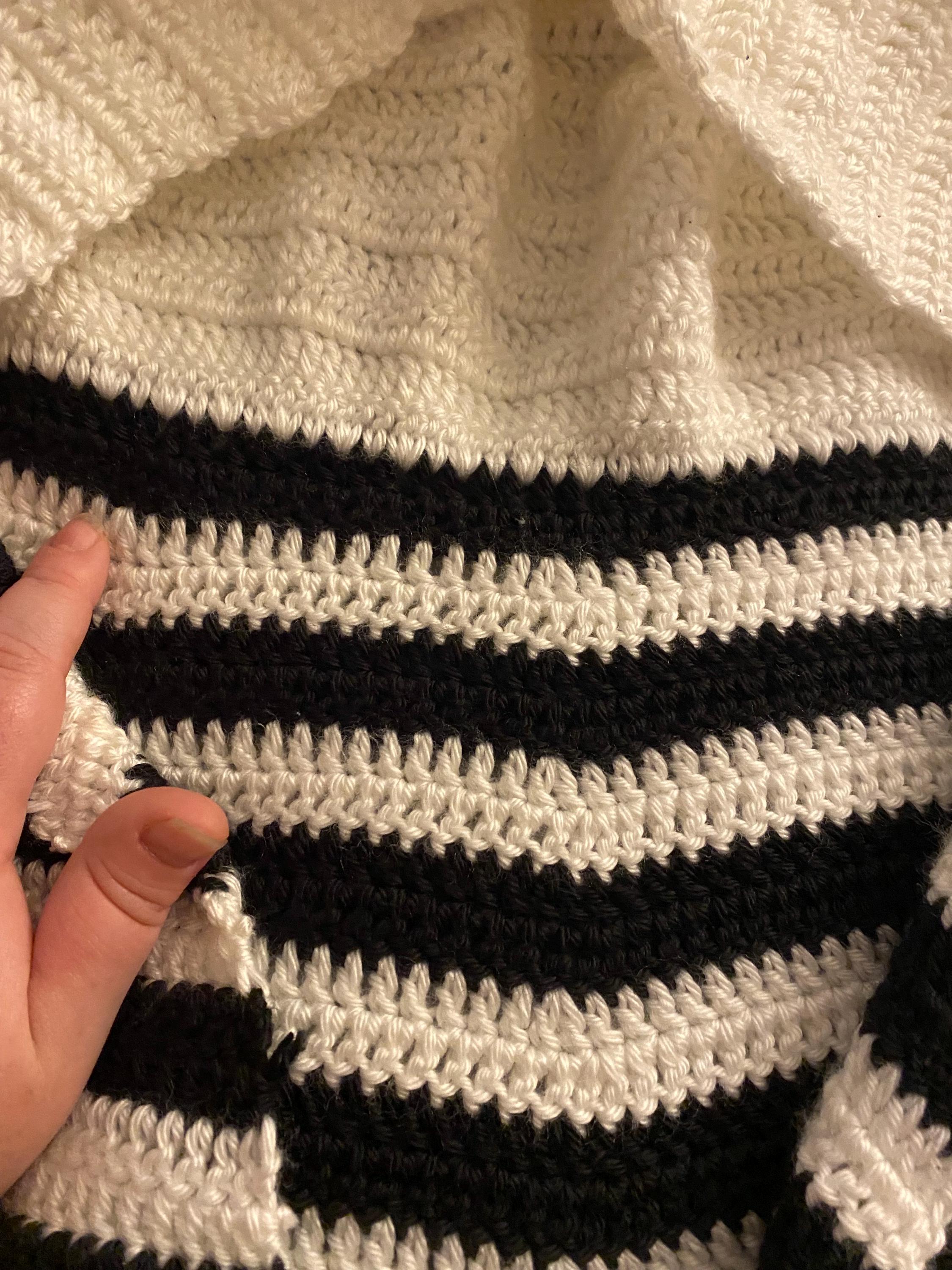 Crochet Riding Hoods, Crocheted Hooded Cloak, Crocheted Cloak, Ren Faire Cloak, Slouchy Hood, Unisex Cloak, Costume Cloak, Customizable, - Thumbnail 3