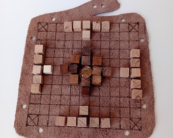 Hnefatafl tafl viking medieval board game