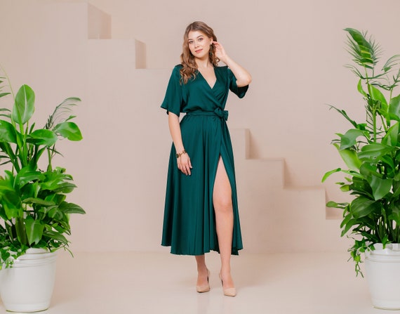 green emerald velvet dress 31 Of The Best Formal Dresses You Can Get On Amazon main image 0