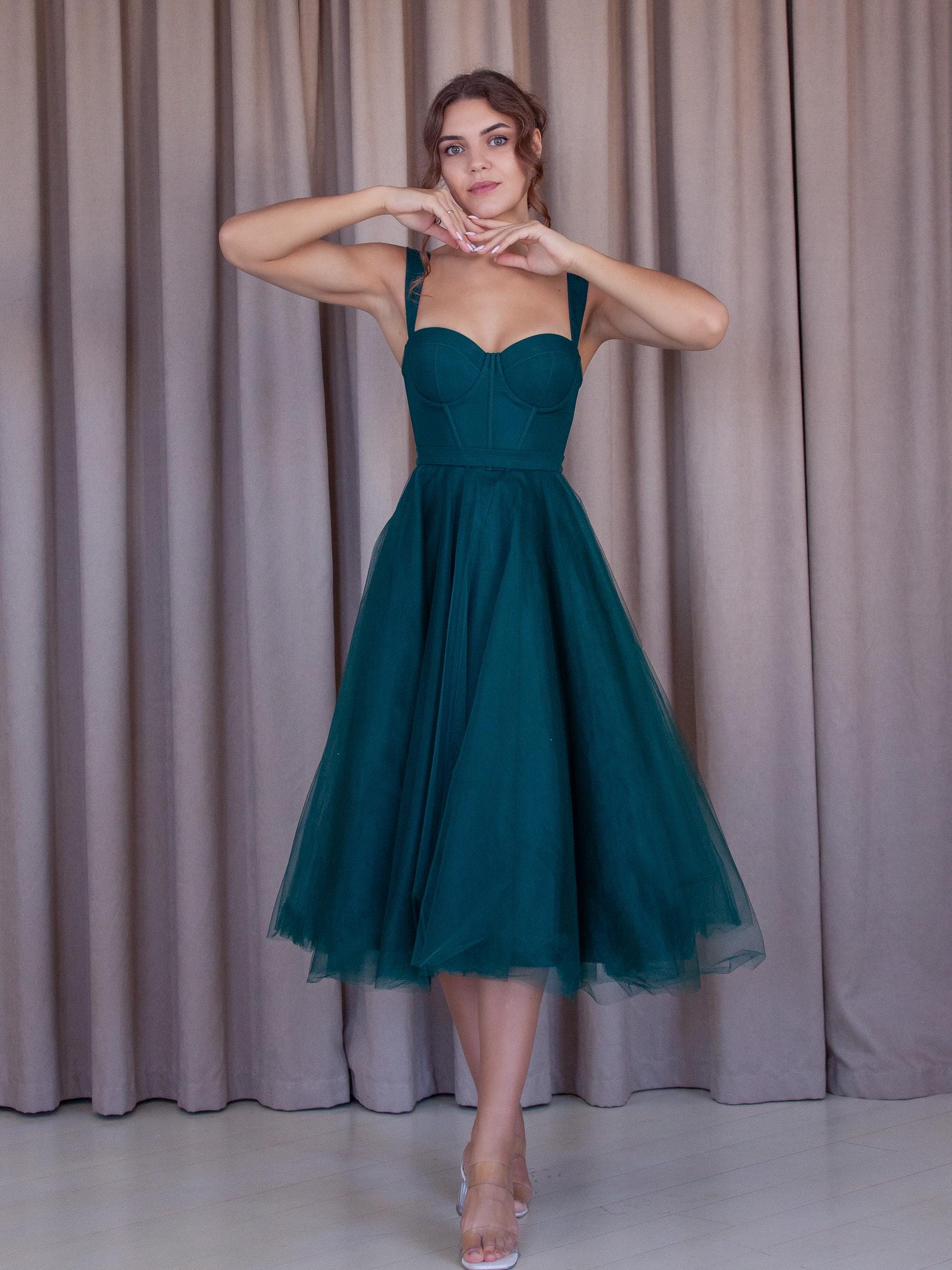 Emerald Green Corset Midi Cocktail Dress Featuring Detachable Belt, Ideal for Spring Weddings or Birthday Celebrations