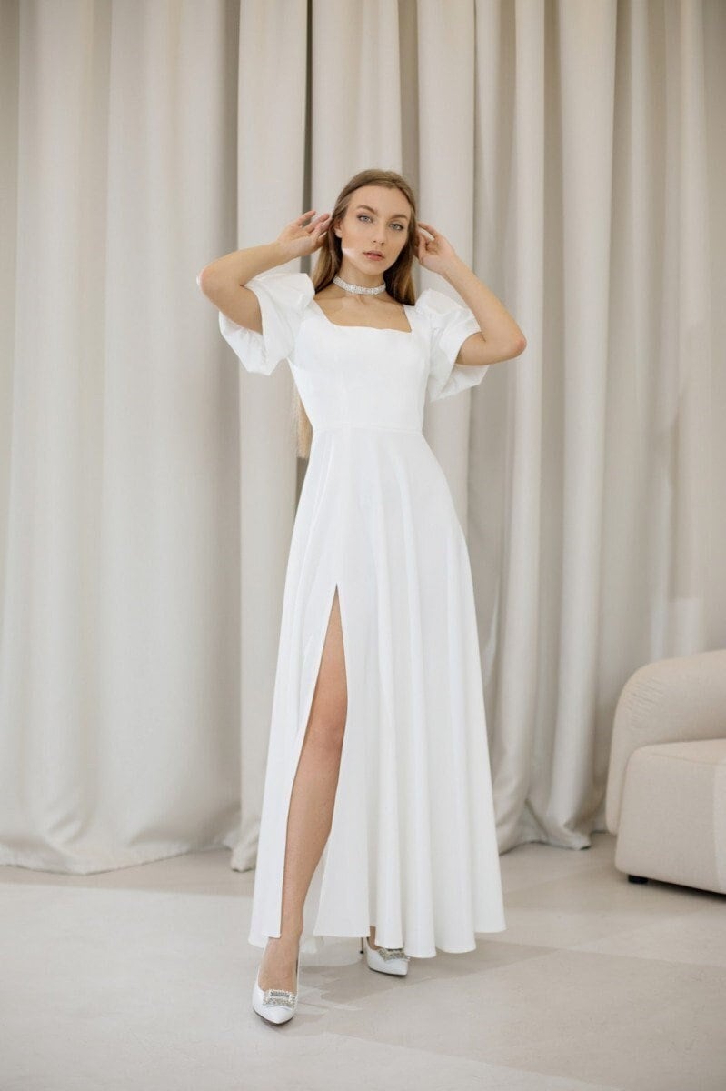White Empire Waist Maxi Dress with Puff Sleeves for Engagements / Chic Summer Birthday Party White Maxi Dress with Short Puff Sleeves