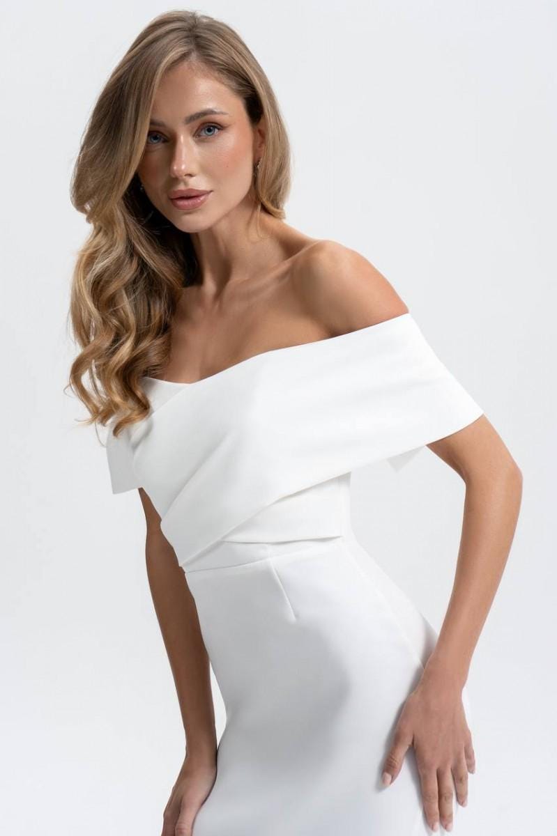 White Off-Shoulder Bodycon Midi Dress: Empire Waist Party Outfit White Off-Shoulder Bodycon Midi Dress: Empire Waist Party Outfit