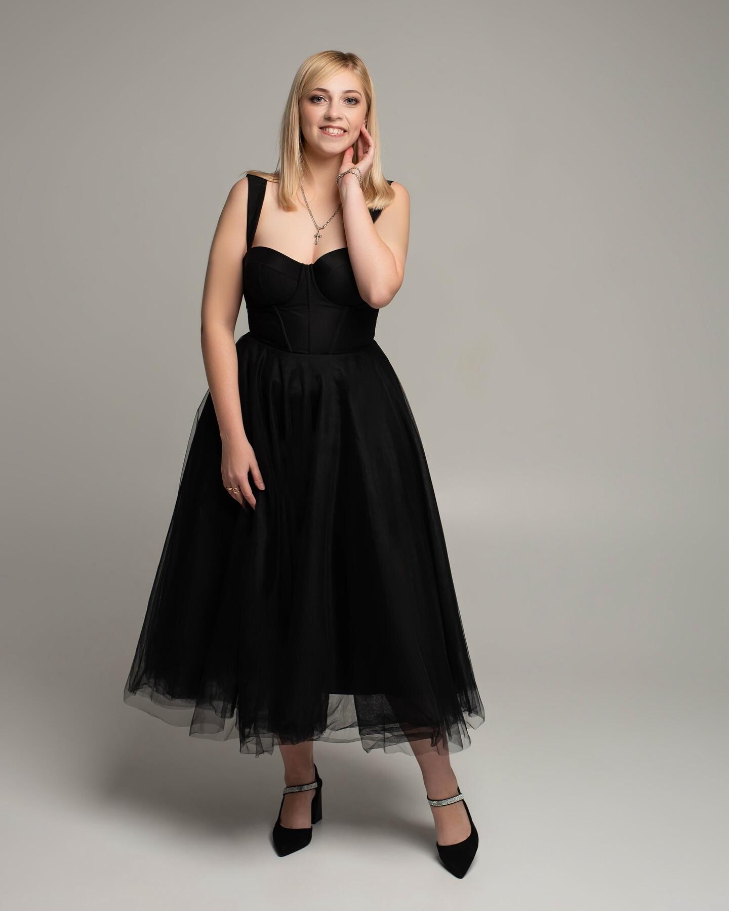 black bridesmaid dress sweetheart neckline Black Velvet Sweetheart Neckline Dress