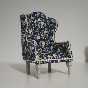 Dollhouse 1/12 Scale Queen Anne Style Wing Backed Armchair - 1/12 Scale Dolls House Arm Chair - Navy Blue Floral Chair - Dollhouse Furniture