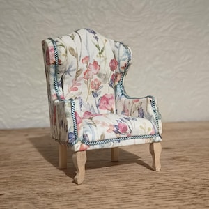 Wild Flowers 1/12 Scale Queen Anne Style Wing Backed Armchair - 1/12 Scale Dolls House Armchair - Floral Chair - Dollhouse Furniture