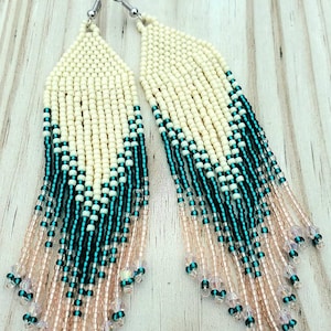 Alaska native beaded earrings (Alaskan Tundra)