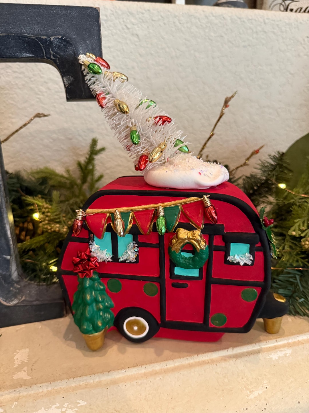 Roman 5 Lighted Swirl Vintage Camper With Christmas Wreath And Lights Confetti Lites Christmas Decor Festive Holiday Accent Charming Gift Idea Roman 5 Lighted Swirl Vintage Camper With Christmas Wreath And Lights Confetti Lites Christmas Decor Festive Holiday Accent Charming Gift Idea