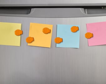 Imanes para nevera de pez dorado naranja hechos a mano – Decoración de cocina Jesmonite