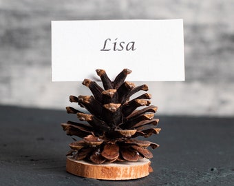 Natural name card holder, Rustic wedding place card, Rustic table decor, Pinecone decor, Sustainable natural wood, Easter table decor