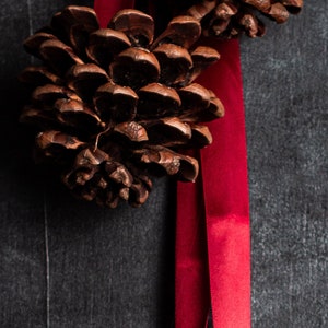 Christmas pinecone door hanger, Giant jumbo pinecones, Door hanging set of 3 giant pine cones, Christmas decor, Natural Christmas garland image 4