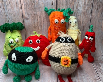 CROCHET PATTERN Supertato and friends