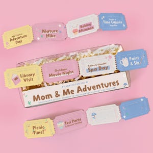 Doos met cadeaubonnen voor Moederdag Speelse pastelkleuren | Geschenkdoos activiteitenticket voor moeder | Leuke ervaringsvouchers voor quality time samen | TB206