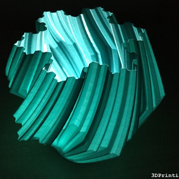 Modern Wavy Illuminated Vase, Contemporary Vase, Decorative Ornament, Geometric Vase, Faux Flowers, Artificial Flowers.