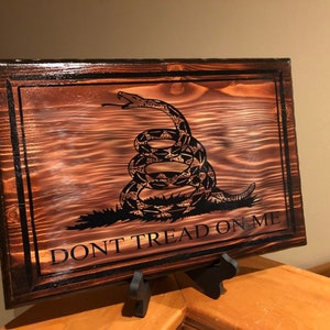 Rustic American Patriotism &quot;Don&#39;t Tread on Me&quot; Gadsden Wood Décor