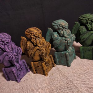 Lovecraft&#39;s Cthulhu Resin Idol Sculpture