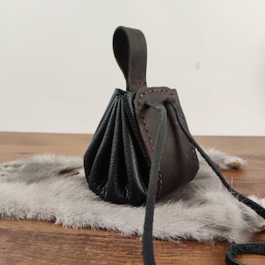 革製コインポーチ、革製バッグ、中世風ポーチ、中世コインポーチ、革製バッグ、中世のイベント、LARP