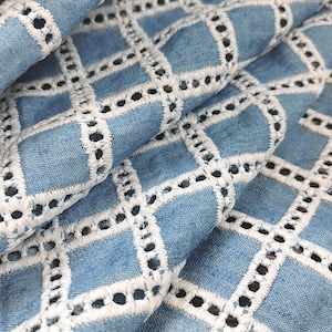 Denim Lochspitze Stickerei, Baumwoll-Denim-Plaid-Stickerei-Stoff, Stickerei Blume, Ausschnitt Stoff Meterweise verkauft