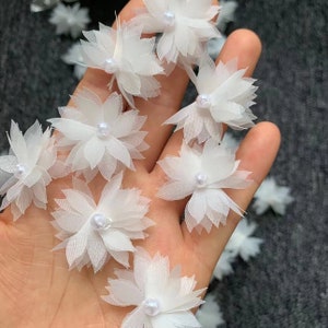 10 pezzi ， applique di fiori squisiti, applique di organza Puro perline fatte a mano perline fiori di pizzo perline abiti da sposa per bambini