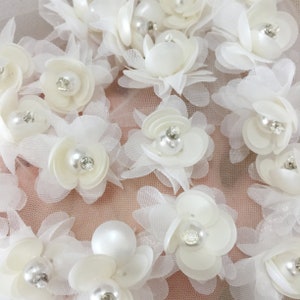10 pcs Flower applique,    3D  lace applique  custom wedding dress veil DIY accessories applique  homemade wedding flower wedding，3 colors