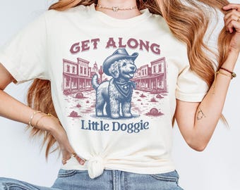 Cowboy Golden Doodle T-Shirt, klein Hund auskommen Shirt, Western Doodle T-Shirt, Hunde-Liebhaber Komfort Farben TShirt, Country Cowgirl T-Shirt