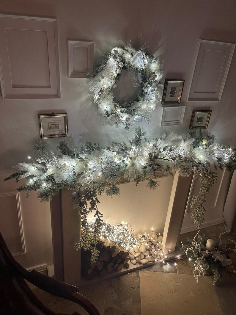 White Christmas Wreath With Lights 
