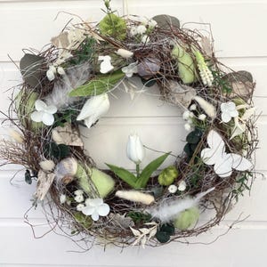 Frühlingskranz  ca. 35 cm Türkranz Wandschmuck Tischkranz handgearbeitet Trockenblumen haltbar weiß-grün Osterdekoration „Frühlingskranz“