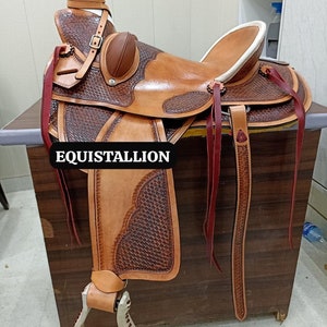 Neue Leder Western Wade Baum Reiten Sattel Tack Ranch Abseilen punziert Design Buckeln Rollen & Strings runde Sitz Rohleder Steigbügel