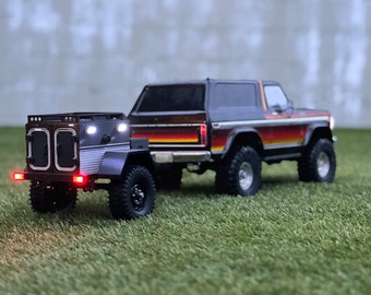 1:10th Scale Off-Road Trailer with Lights!
