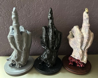 Evil Dead 2 replica Ash’s possessed hand