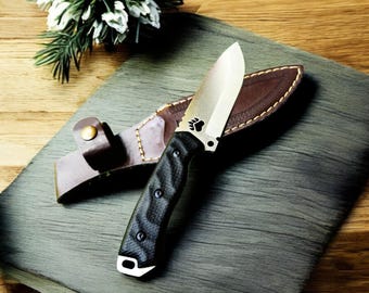 Custom Full Tang Bushcraft Knife – Handmade Hunting Blade with Corian Handle & Leather Sheath – Outdoor Survival Knife