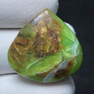 Natural Peruvian Opal Cabochon | 25.7x25.1x7.2  MM 27.26  Carat | Rare green loose gemstone
