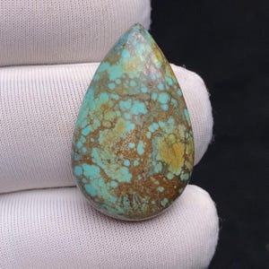 Natuurlijke Hubei-turkoois cabochon: 26,6 x 16,6 x 4,9 mm en 13,55 karaat: deze natuurlijke schoonheid is bedoeld voor het maken van sieraden