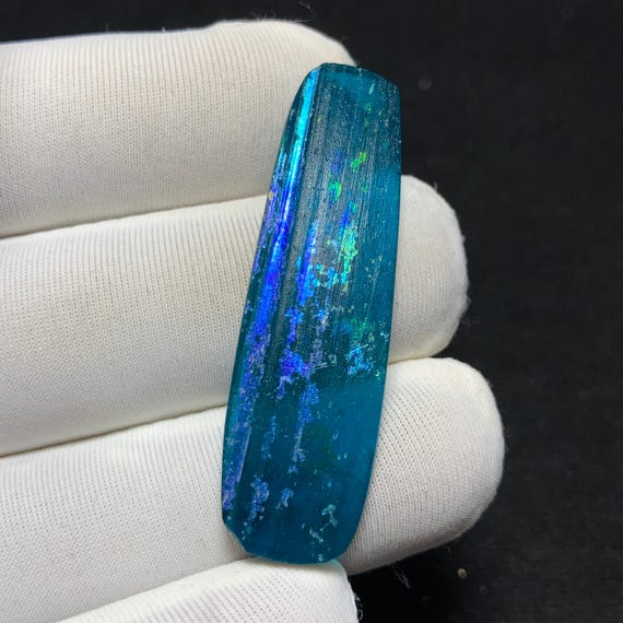 ローマンガラス　遺跡から発見されたペンダントと指輪 ローマンガラス 遺跡から発見されたペンダントと指輪 ローマンガラス