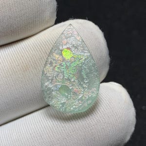 Natural Roman glass - 19.5x13x3.6 mm 4.38 carat - Its Surface Shimmers with a Delicate Granular Texture and Best for Jewellery Making