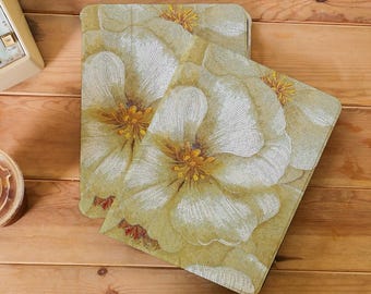 Gouden bloemen esthetische iPad-hoesjes met potloodhouder Cover voor 2025 Air 7/6/5/4 13" iPad 11/10 Gen A16 10.9" 11" iPad Pro 13 inch Mini 6/7