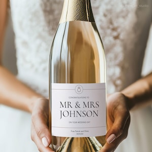 Mr and Mrs Champagne Label. Custom Wine Bottle Label for the Unique Newlywed Gift. Personalized Full Bottle and Mini Champagne Labels.