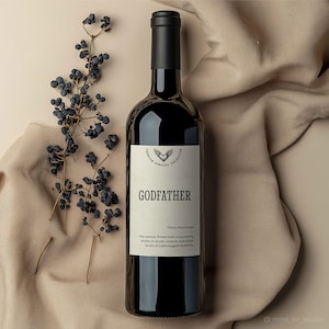 Godfather Proposal Wine Label. Custom wine bottle label template for a personalized Padrino gift. Editable digital template.