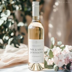 Mr and Mrs Wine Label Template. Custom Wedding Wine Bottle Label for the Unique Mr & Mrs Newlywed Gift. Personalized Bride and Groom Wine.