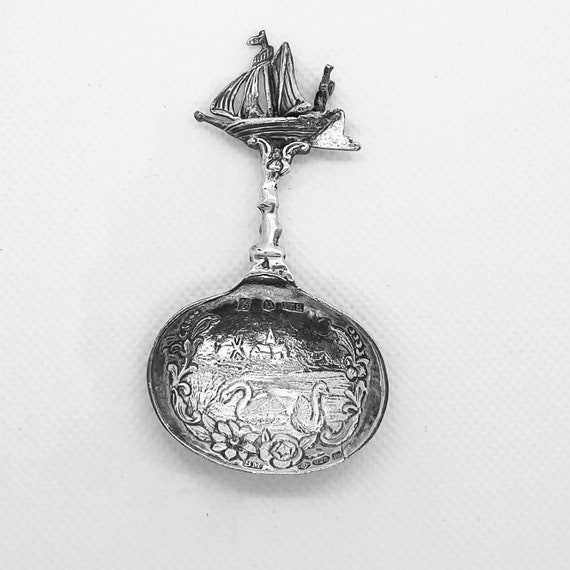 Sterling Silver Swan Tea Caddy Spoon with Boy in a Boat Topper