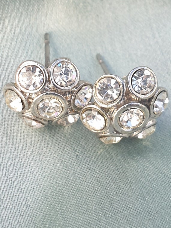 Vintage Rhinestone on silver metal stud earrings