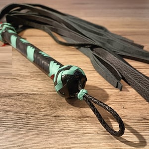 Látigo de alta calidad hecho a mano para BDSM