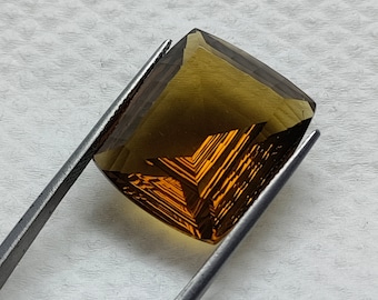Faceted Honey Quartz Gemstone: Concave Cut (17.7x20.5mm, 22.80 CTS)