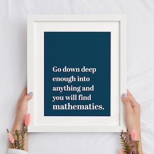 Vá fundo o suficiente em qualquer coisa que você encontrar em matemática. Pôster de arte de parede, camiseta, caneca SVG e arquivo PDF funciona com Cricut, Silhouette Cameo