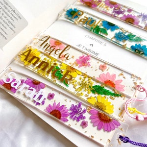 Personalized First Name Bookmark - Handmade Resin Reading Bookmark | Dried flowers and gold bookmark, personalized Christmas wedding gift