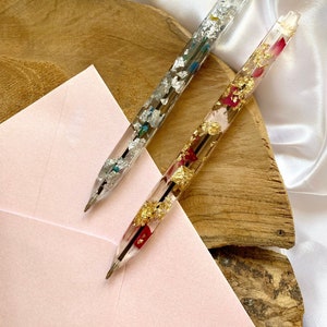 Resin ballpoint pen encrusted with dried flowers and gold leaf, customizable inks, writing drawing accessory, wedding guest book