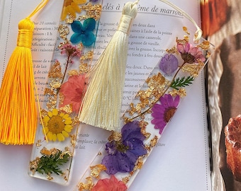 Handmade bookmarks encrusted with dried flowers and gold | bookmark gift personalized book parties reading nature woman love fringe unique
