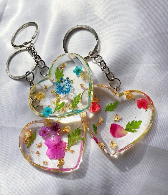 Porte Cle Coeur D Amour Cristal Incruste De Fleurs Sechees Etsy France